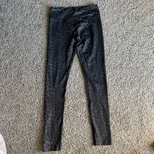 cheetah leopard print gray and black leggings